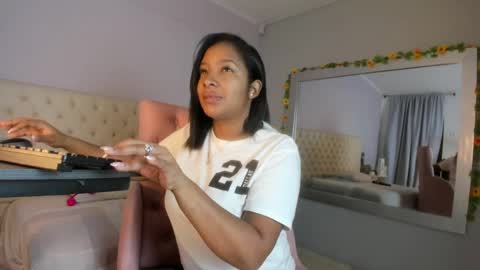 nami_sam online show from December 29, 1:49 pm