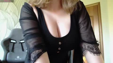Nana online show from July 10, 12:45 am