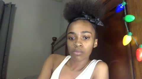 nanaonn online show from February 8, 11:51 pm