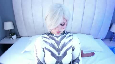 NanaOsaky online show from February 17, 12:15 pm