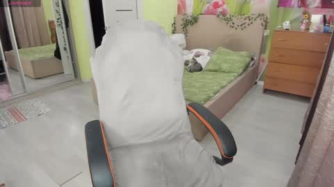 Nancy online show from December 28, 4:20 pm