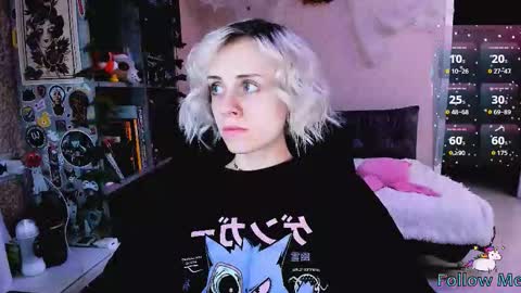 Monday-Friday 12-4 AM and 6-9 AM New York time online show from October 30, 8:43 pm