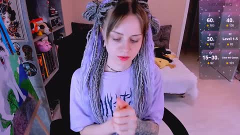 Monday-Friday 12-4 AM and 6-9 AM New York time online show from December 6, 6:26 am