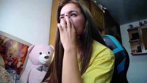 nanna yoshi online show from February 20, 6:09 pm