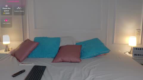 nany_model25 online show from March 10, 9:41 pm