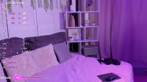 naomi1one online show from December 20, 10:05 am