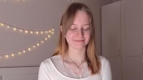 Naomi online show from March 6, 9:32 pm