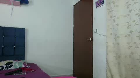 Mia online show from January 17, 10:01 pm