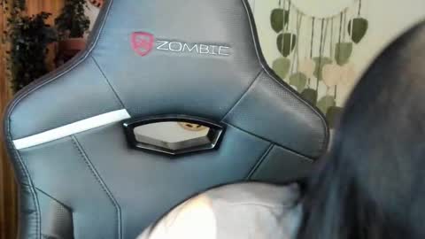 Naomi online show from November 17, 5:19 am