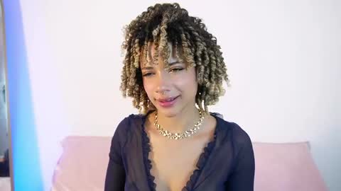 naomidawson online show from May 26, 10:09 pm