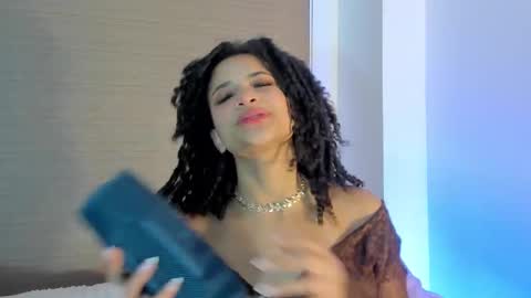 naomidawson online show from October 21, 11:53 pm