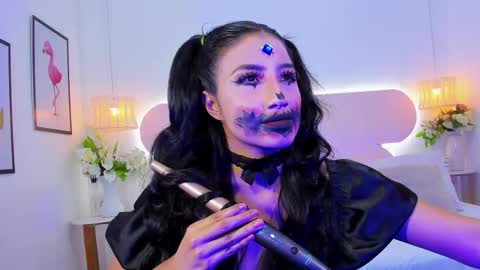 naomiiii   online show from October 9, 12:31 pm