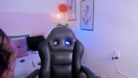 naomiiii   online show from October 14, 12:08 pm