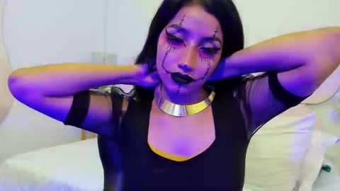 naomiiii   online show from October 10, 12:32 pm
