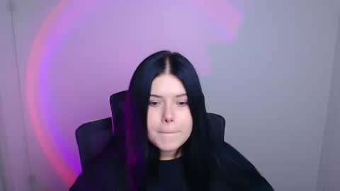 Naomi online show from October 7, 5:17 pm