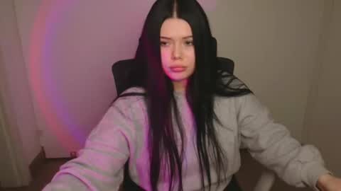 Naomi online show from October 22, 6:02 pm