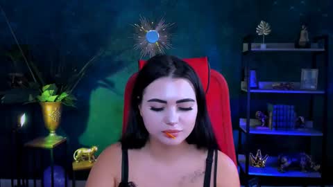 naomiwilsons online show from November 6, 1:28 pm