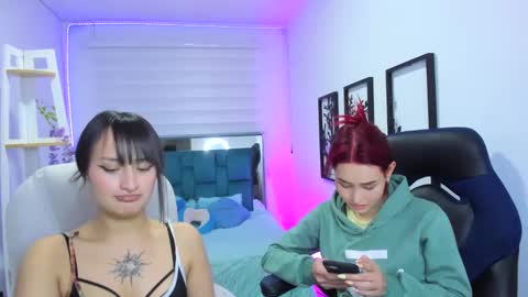 naomy online show from October 4, 11:42 pm