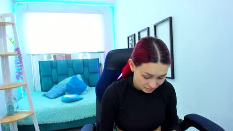 naomy online show from September 24, 7:46 pm