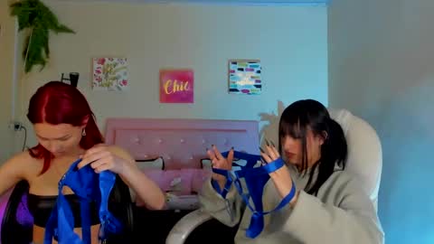 naomy online show from February 15, 3:39 pm