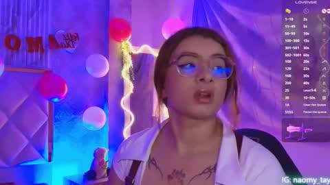 Naomy  online show from February 15, 7:51 am