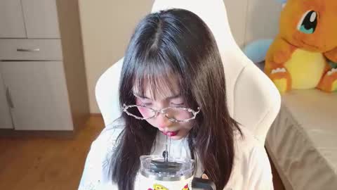 Naree online show from March 12, 3:15 pm