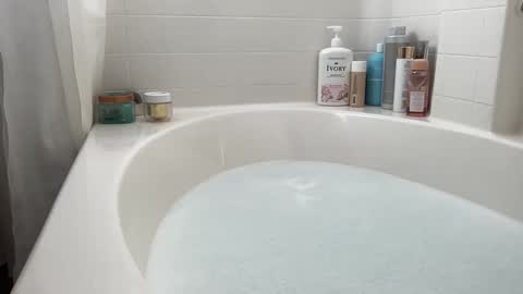 Bunny online show from December 5, 5:39 pm