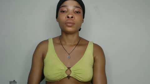 bella online show from November 16, 4:36 am