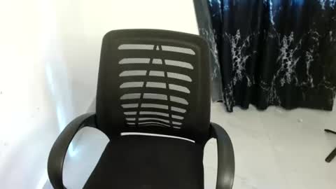 Mila online show from April 15, 8:37 am