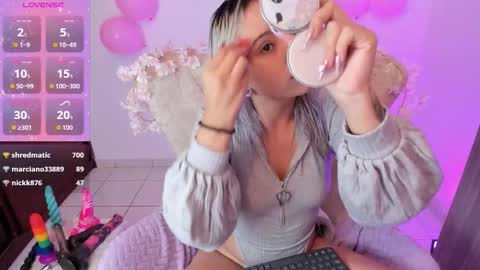 Nataliua Henao online show from September 19, 4:11 am