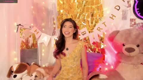       online show from March 25, 10:01 pm