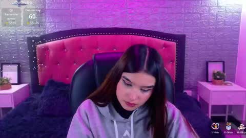 natalie  online show from November 10, 3:01 am