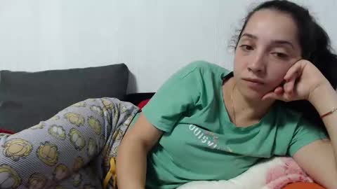 Snapshot of natalie_mia chatting on October 24, 1:56 am Miia online show from October 24, 1:56 am