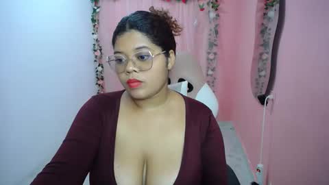natalie_tits1 online show from September 19, 9:03 pm
