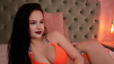 Natalie online show from June 25, 9:38 pm