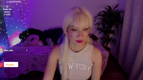 MissNatis online show from March 1, 2:55 am