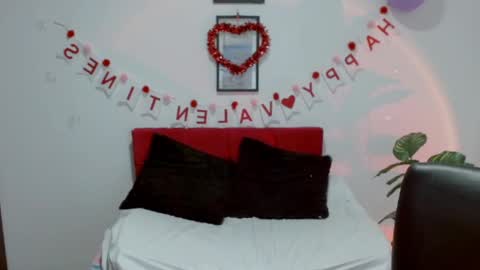 Nataly Escobar online show from September 22, 12:14 pm