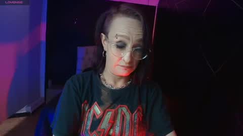 Natasha Mason online show from March 6, 11:47 am