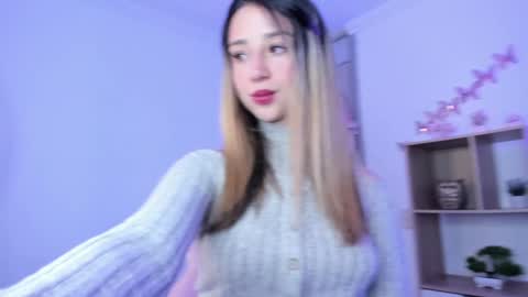 Natasha Independent model online show from December 17, 4:01 am