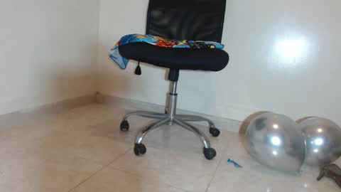 nath_dawson online show from September 24, 1:32 pm