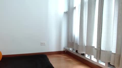 nath_dawson online show from February 25, 2:37 pm