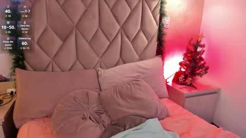 NATH QUIM online show from January 9, 9:30 pm