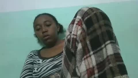 natha259706 online show from May 2, 4:27 am