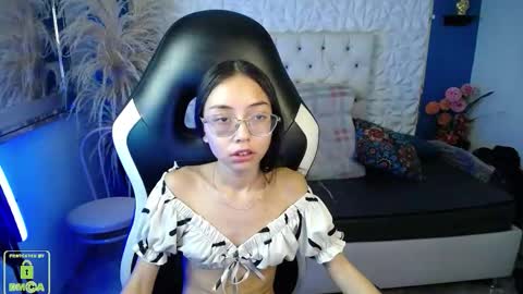 nathaliasweet_1_ online show from January 7, 5:49 pm