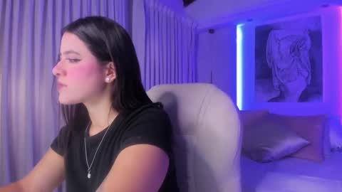 Snapshot of nathalie_rivers chatting on October 22, 11:26 am NATHALIE online show from October 22, 11:26 am