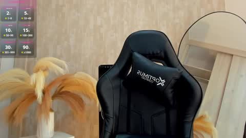 nathalyxx_ online show from October 18, 2:31 pm