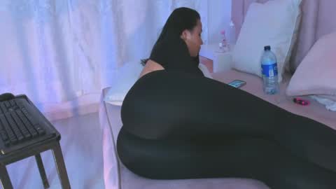 Sophia online show from April 14, 9:15 pm