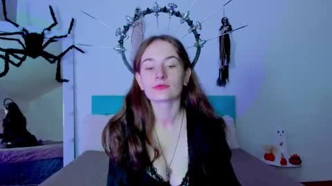 Snapshot of natural_meri_ chatting on October 24, 5:14 am Meri online show from October 24, 5:14 am