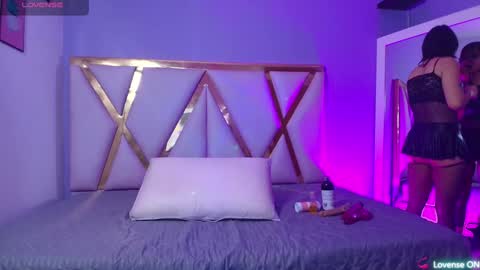 Gwen  online show from December 23, 1:13 pm