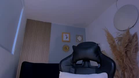 Naty Ferrer online show from October 1, 11:04 am